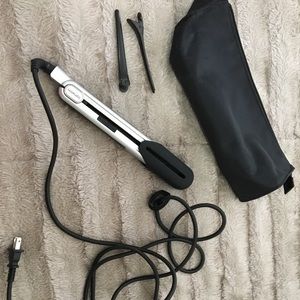 Lanxim Accessories - Brand new Lanxim flat iron Lanxim Accessories - Brand new Lanxim flat iron